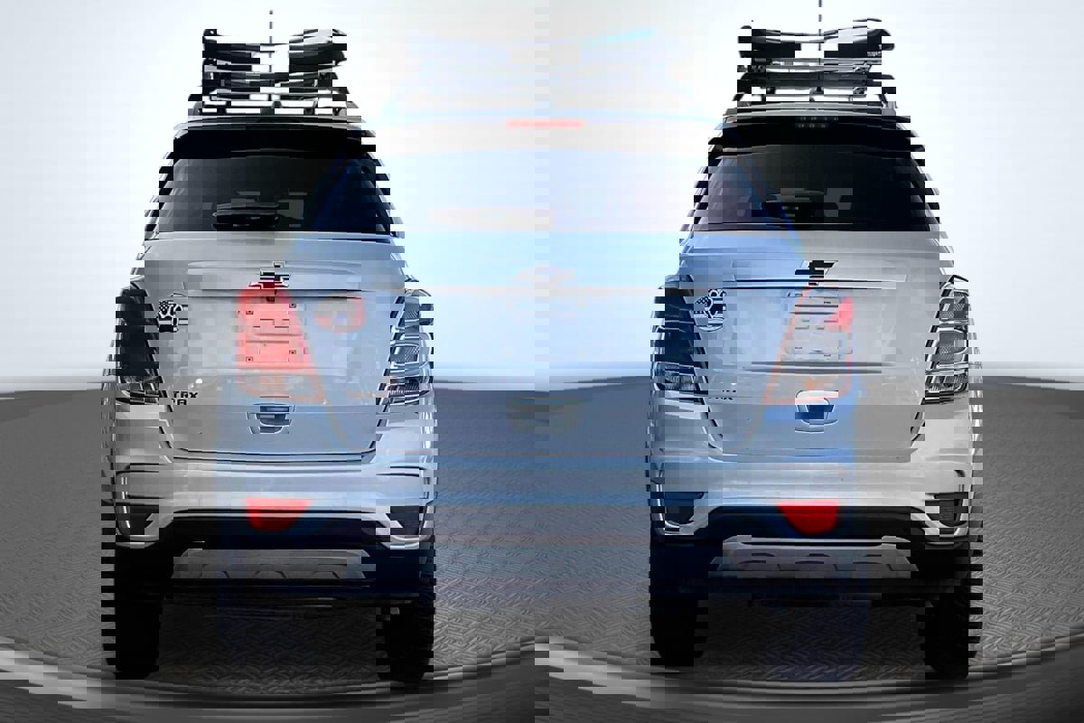 Used 2019 Chevrolet Trax LT w/ Redline Edition image 4