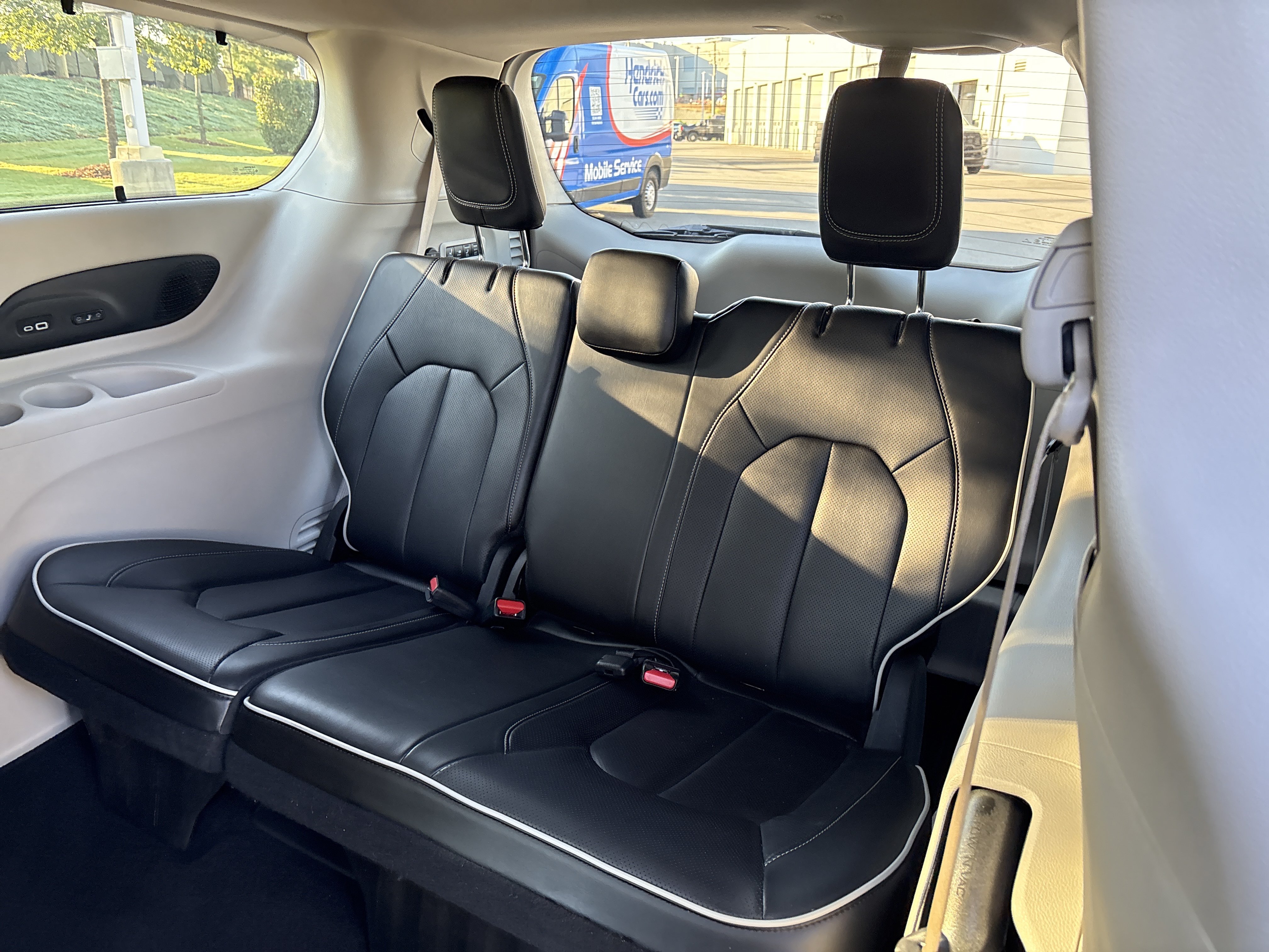 Used 2023 Chrysler Pacifica Limited w/ Uconnect Theater Family Group AWD/4WD image 35