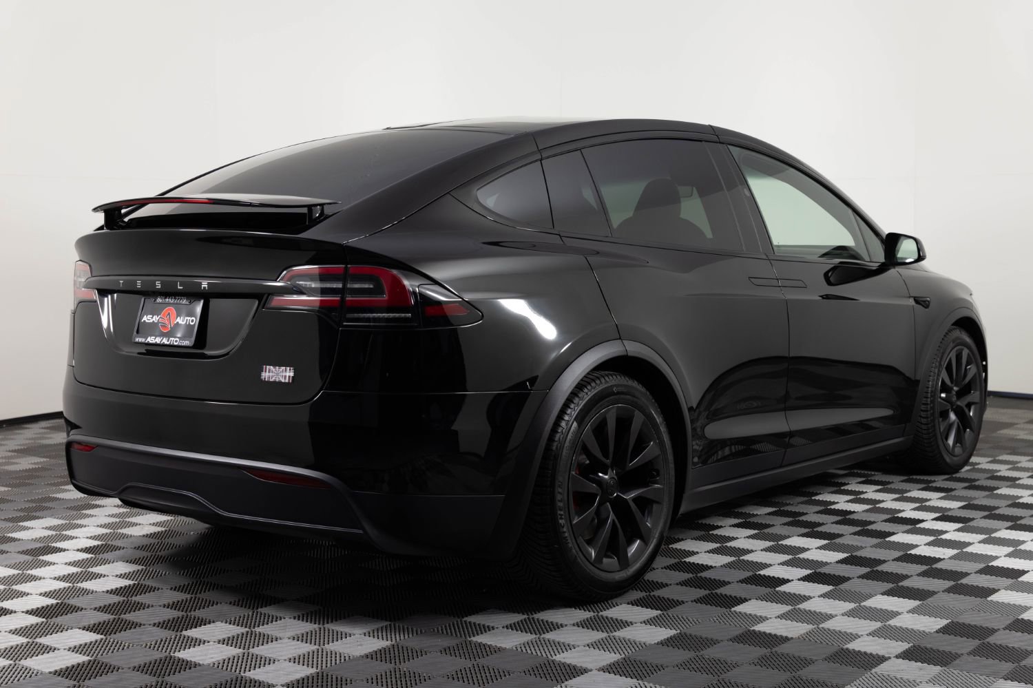 Used 2024 Tesla Model X Plaid AWD/4WD image 7