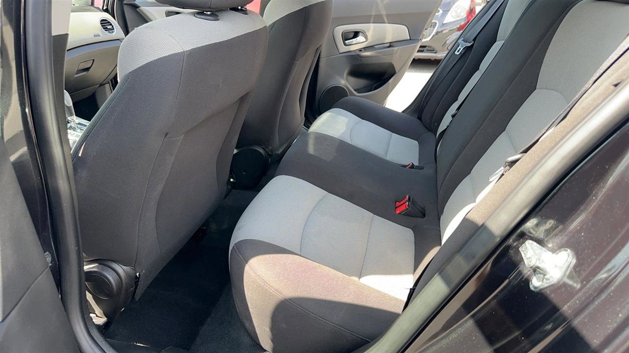 Used 2016 Chevrolet Cruze LS image 23