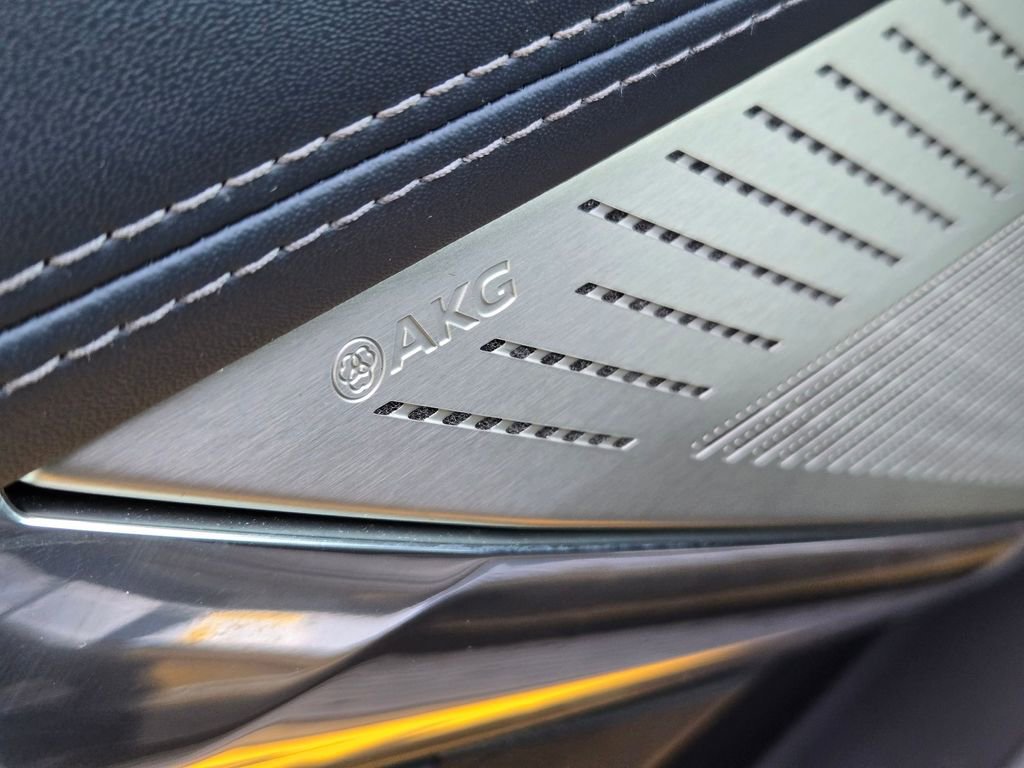 Certified 2025 Cadillac Escalade IQ Luxury 2 w/ LPO, Premium Carpet Package image 27