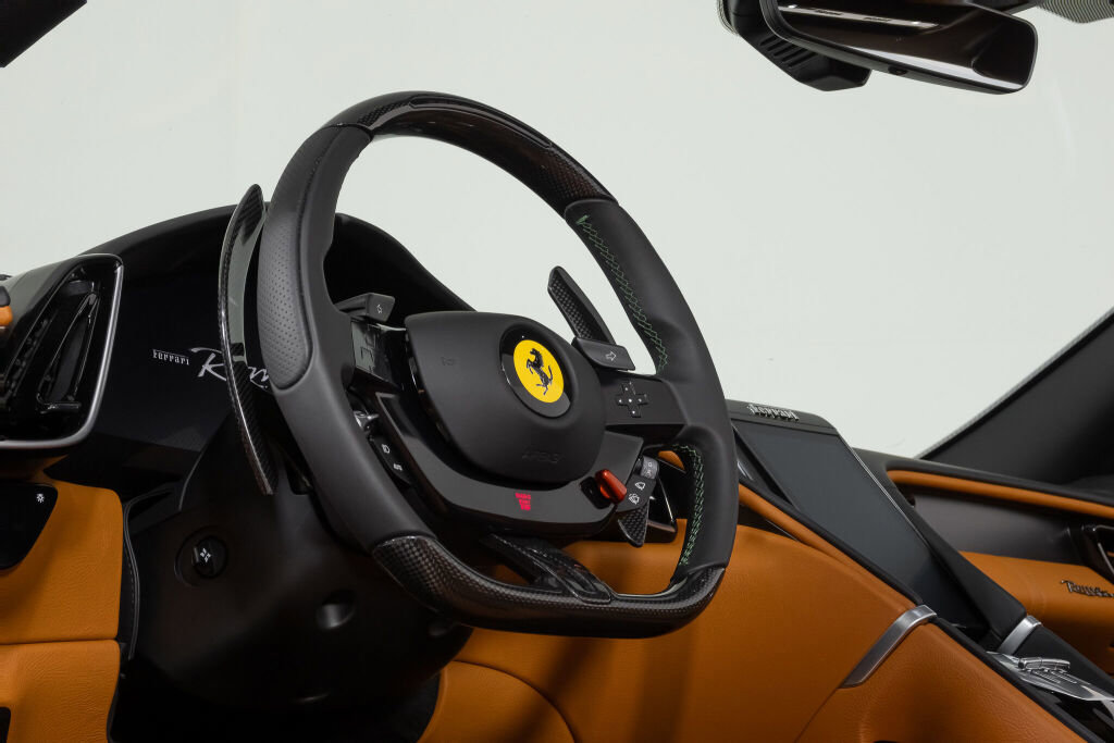 Used 2024 Ferrari Roma Spider image 5