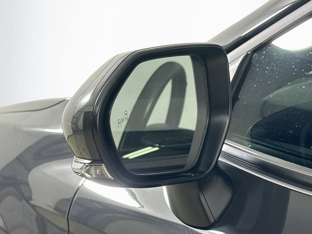 Used 2025 Toyota Camry SE FWD image 37
