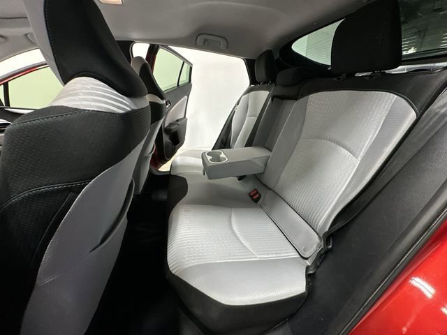 Used 2018 Toyota Prius Three w/ Advanced Technology Package image 20