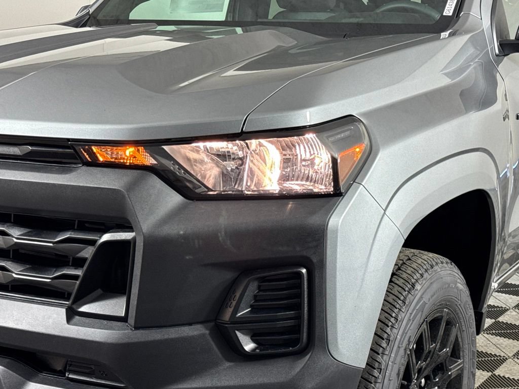 New 2026 Chevrolet Colorado W/T w/ WT Custom Package AWD/4WD image 2
