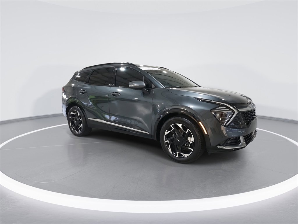 Used 2025 Kia Sportage SX image 2