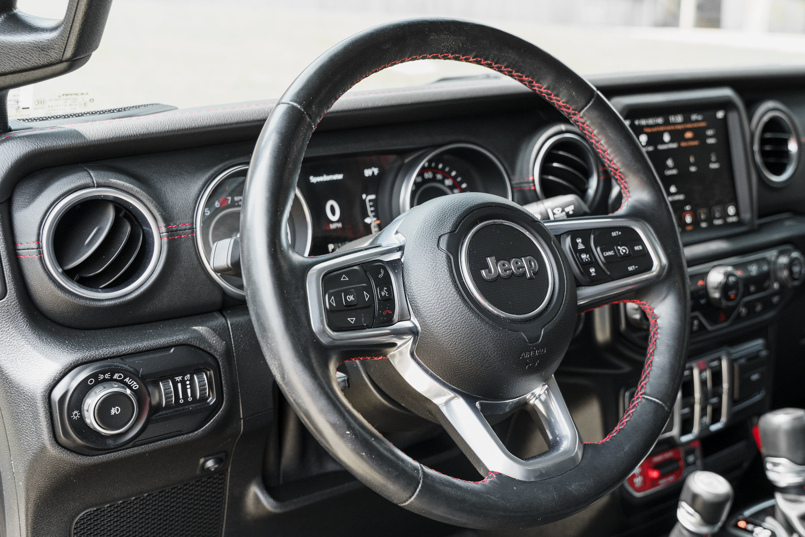 Used 2020 Jeep Wrangler Unlimited Rubicon w/ Quick Order Package 28Y Recon AWD/4WD image 10