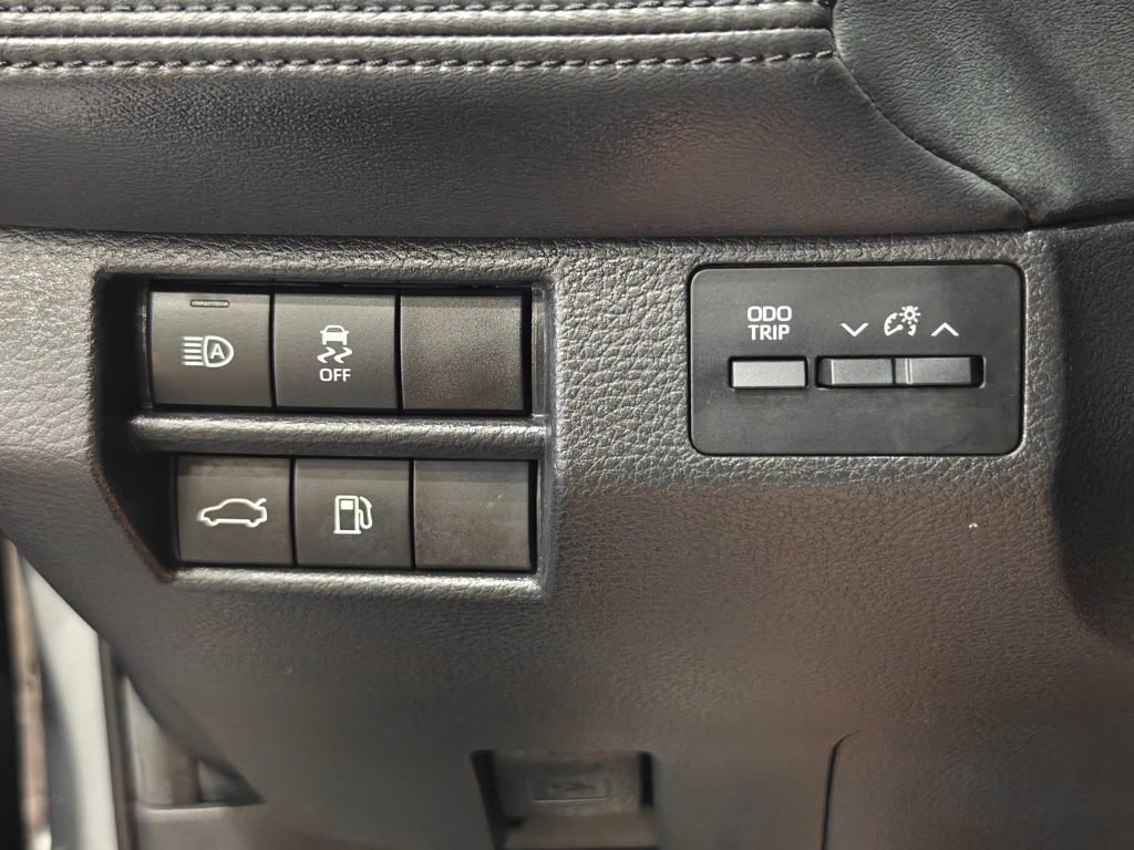 Used 2021 Toyota Avalon XSE w/ Carpet Mat Package (TMS) FWD image 46