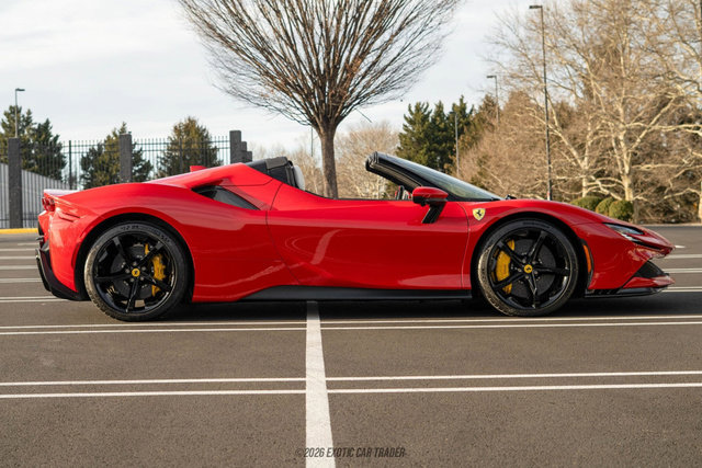 Used 2025 Ferrari SF90 Spider image 9