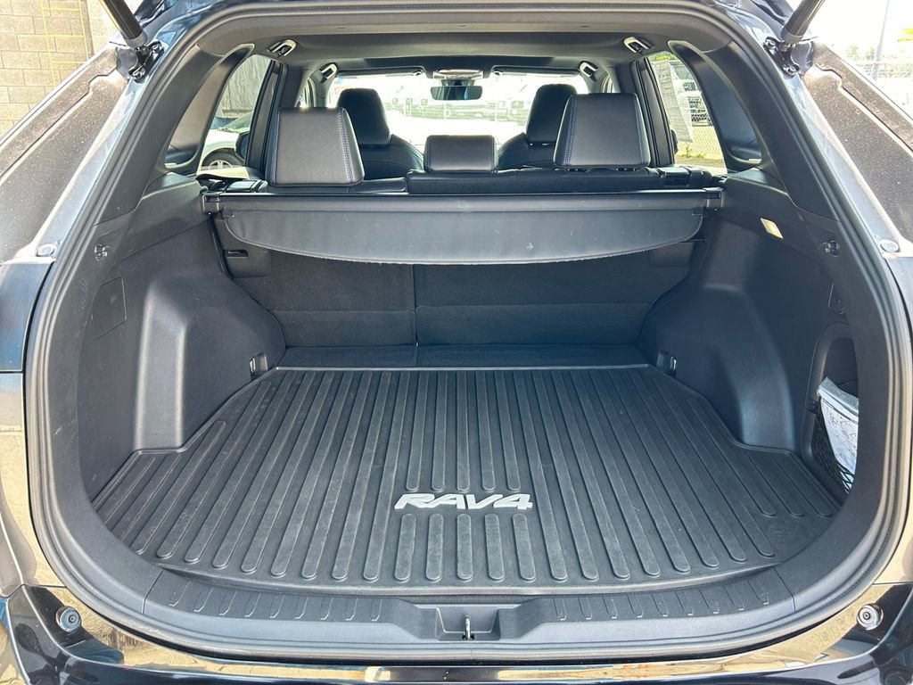 Used 2022 Toyota RAV4 XSE image 24