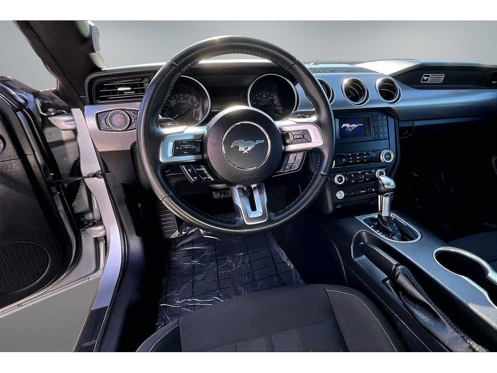 Used 2020 Ford Mustang GT RWD image 7