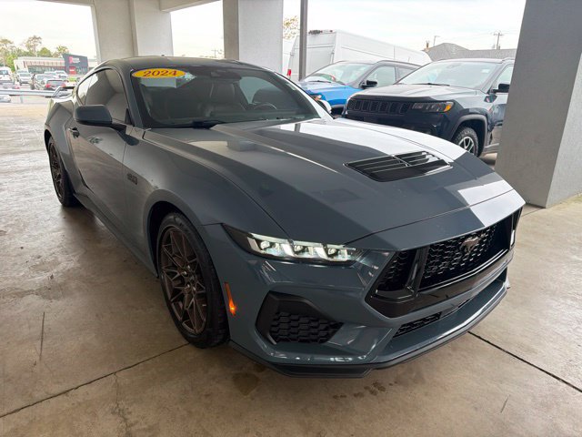 Used 2024 Ford Mustang GT Premium w/ GT Performance Package RWD image 9