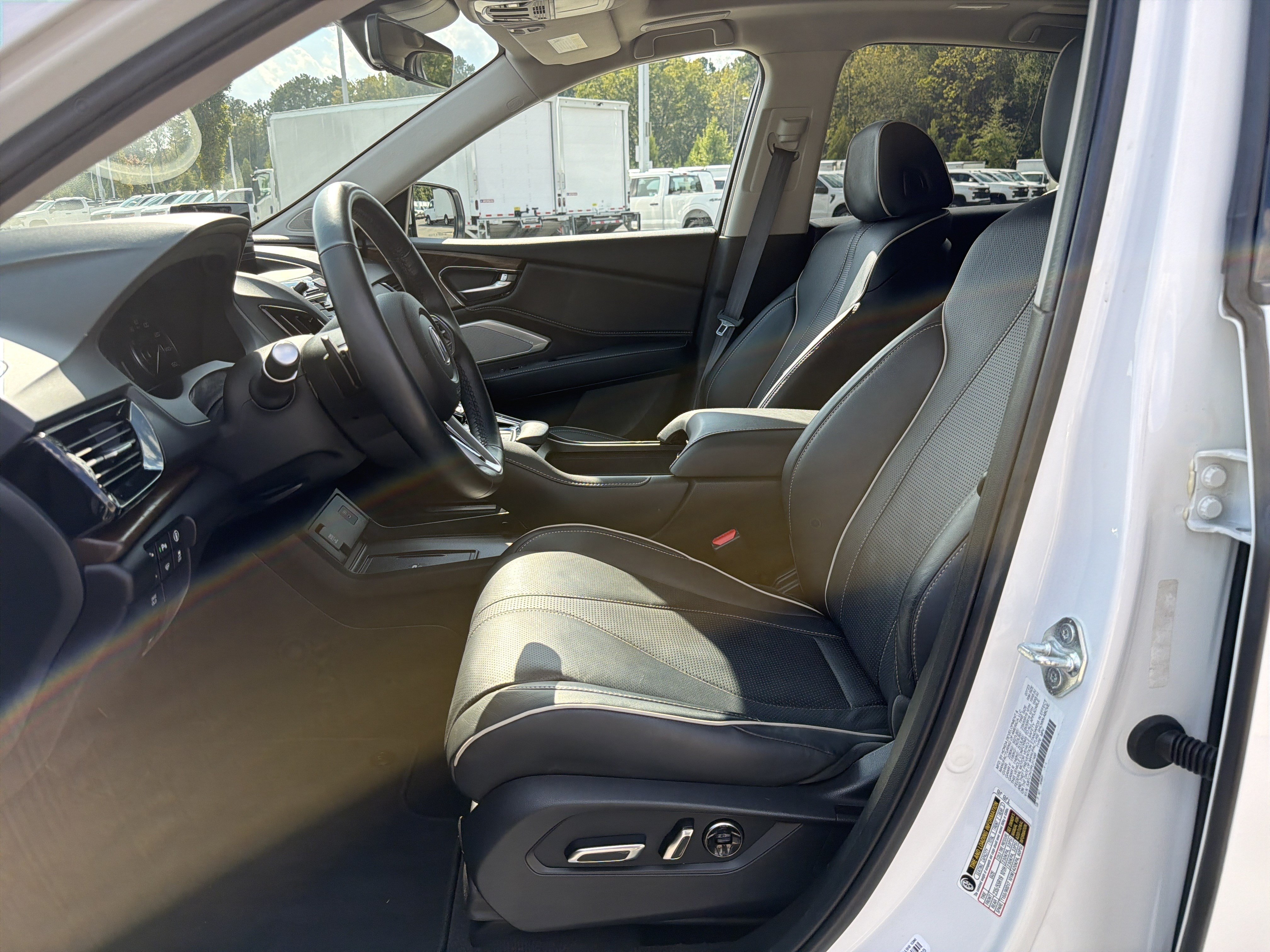 Used 2023 Acura RDX w/ Advance Package AWD/4WD image 16