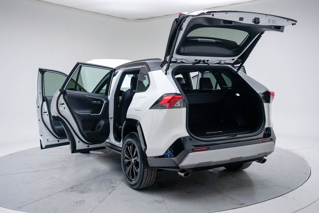 Used 2022 Toyota RAV4 XSE image 19