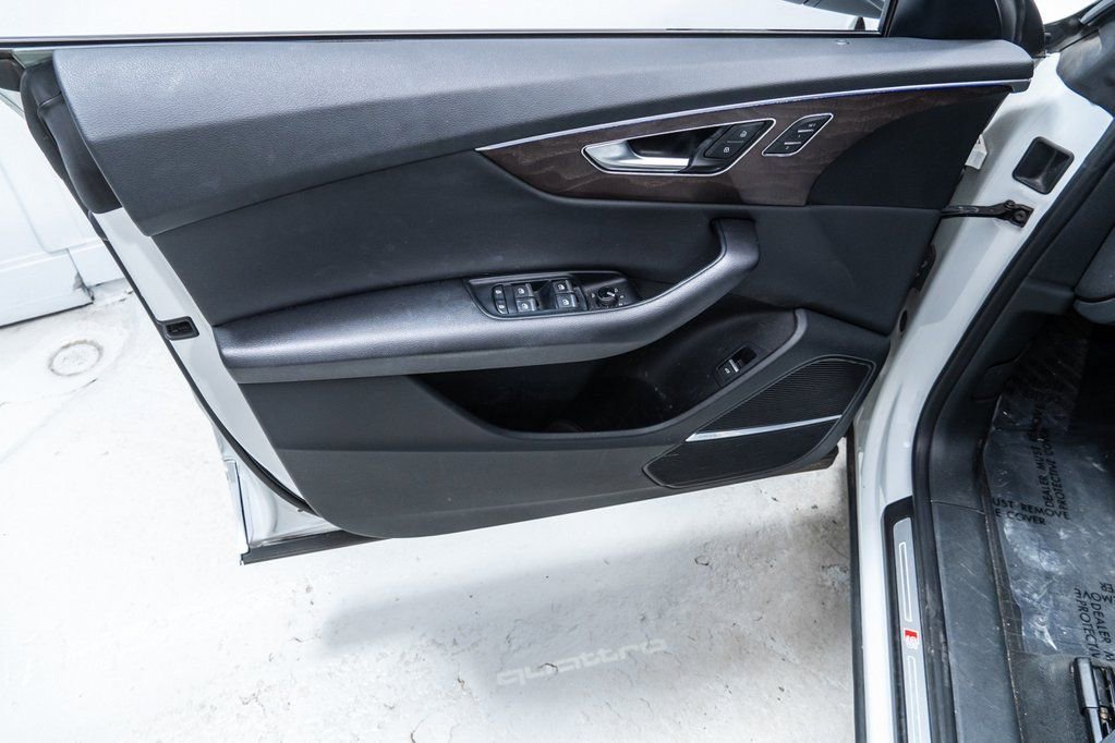 Used 2019 Audi Q8 Premium Plus image 24