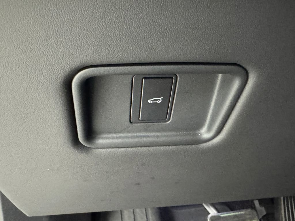 Used 2023 Land Rover Range Rover Sport SE image 36