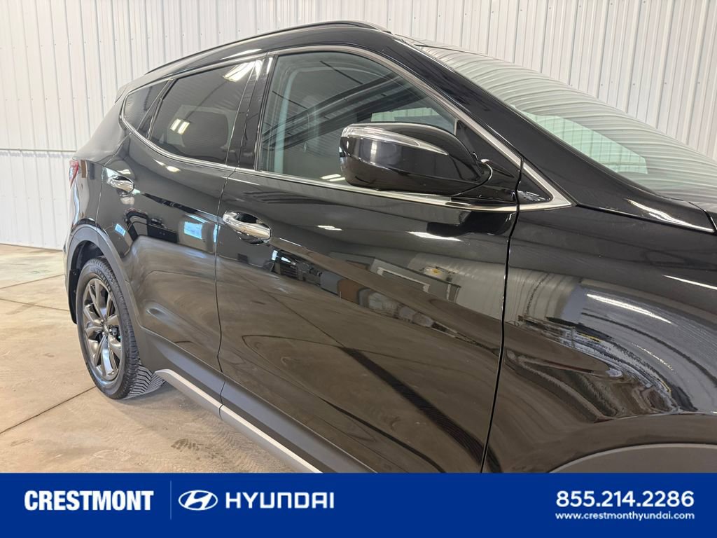Used 2017 Hyundai Santa Fe Sport 2.0T AWD/4WD image 15