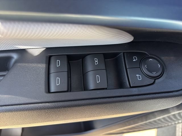 New 2026 Chevrolet Equinox EV LT FWD image 13