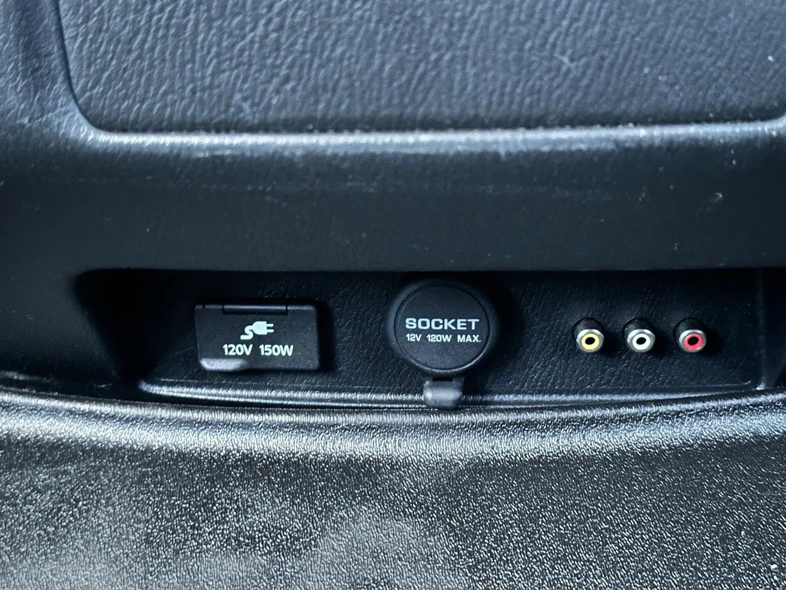 Used 2017 Nissan Armada Platinum w/ Captain Seat Package image 28