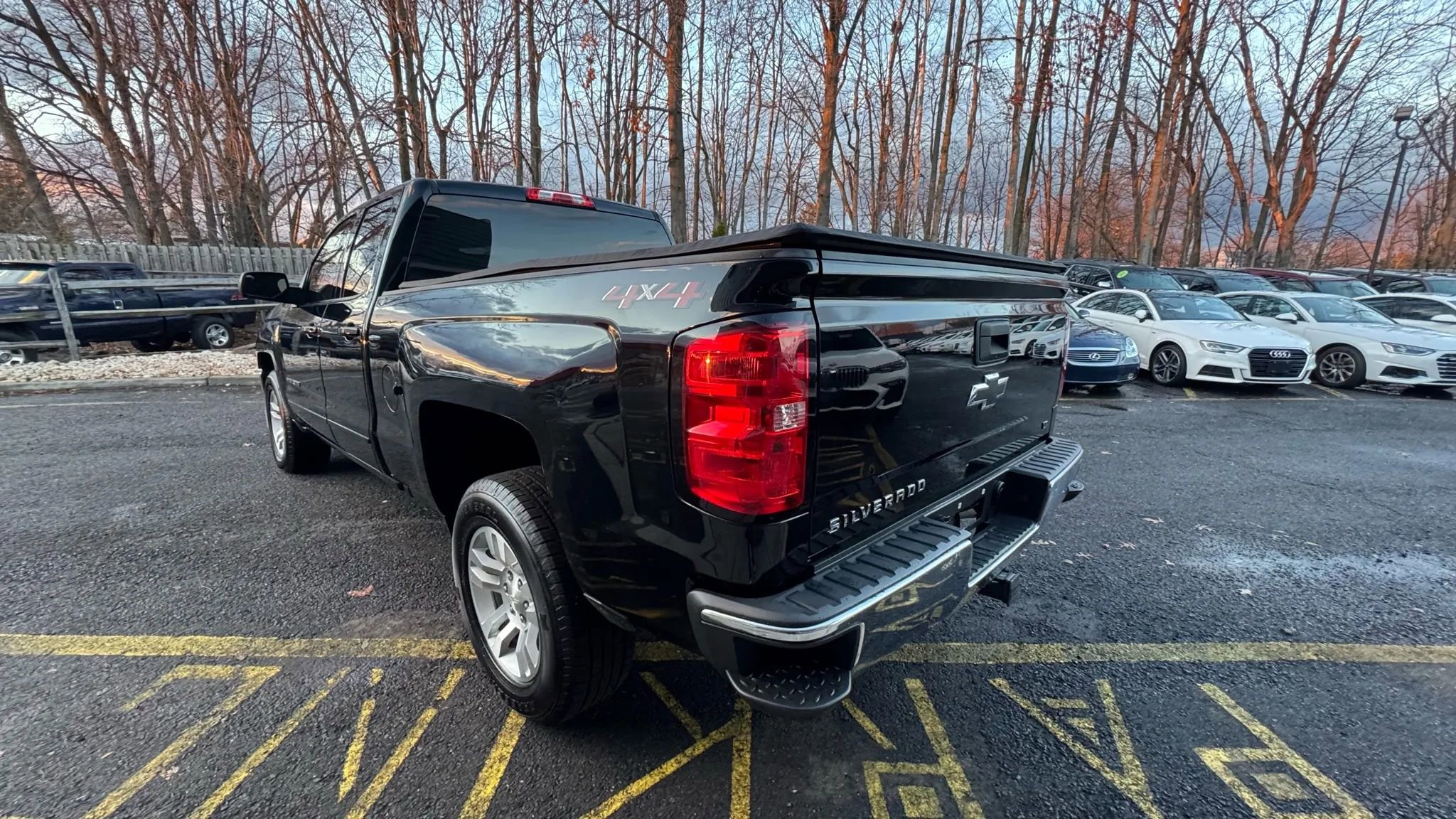 Used 2018 Chevrolet Silverado 1500 LT w/ All Star Edition image 4