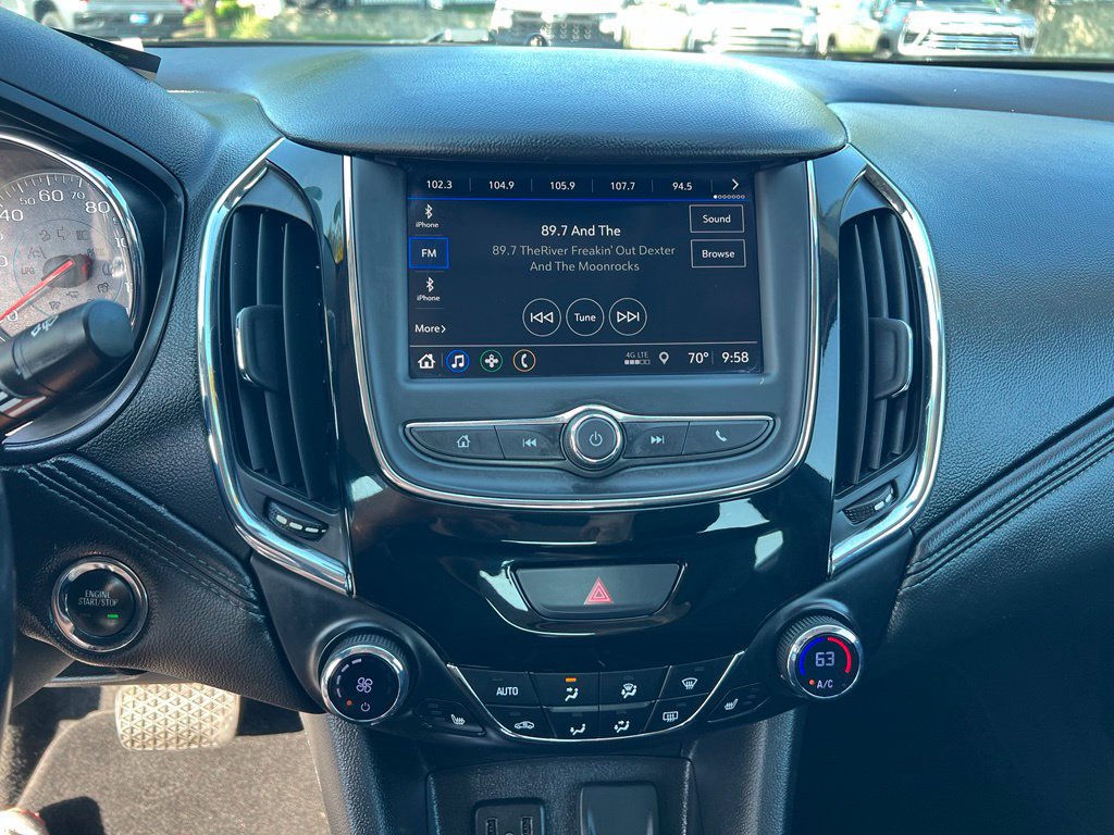 Used 2019 Chevrolet Cruze Premier FWD image 32