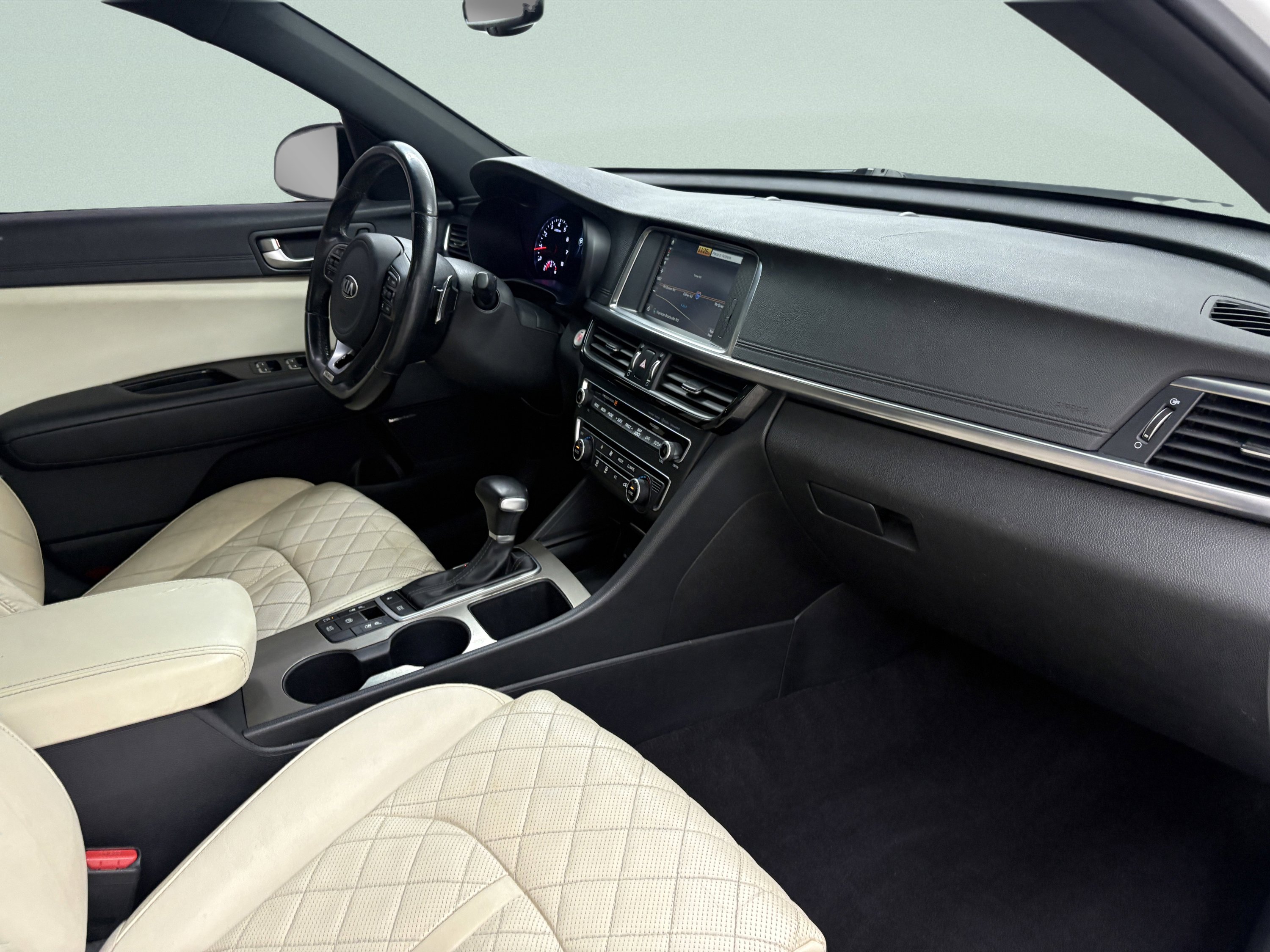 Used 2017 Kia Optima SX FWD image 21