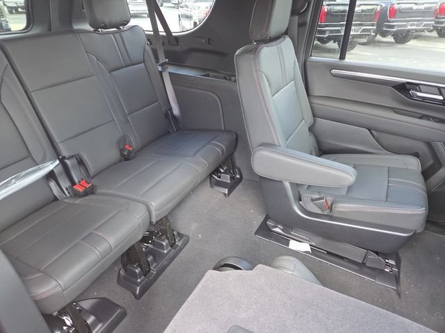 New 2026 Chevrolet Suburban RST w/ Comfort Package AWD/4WD image 30
