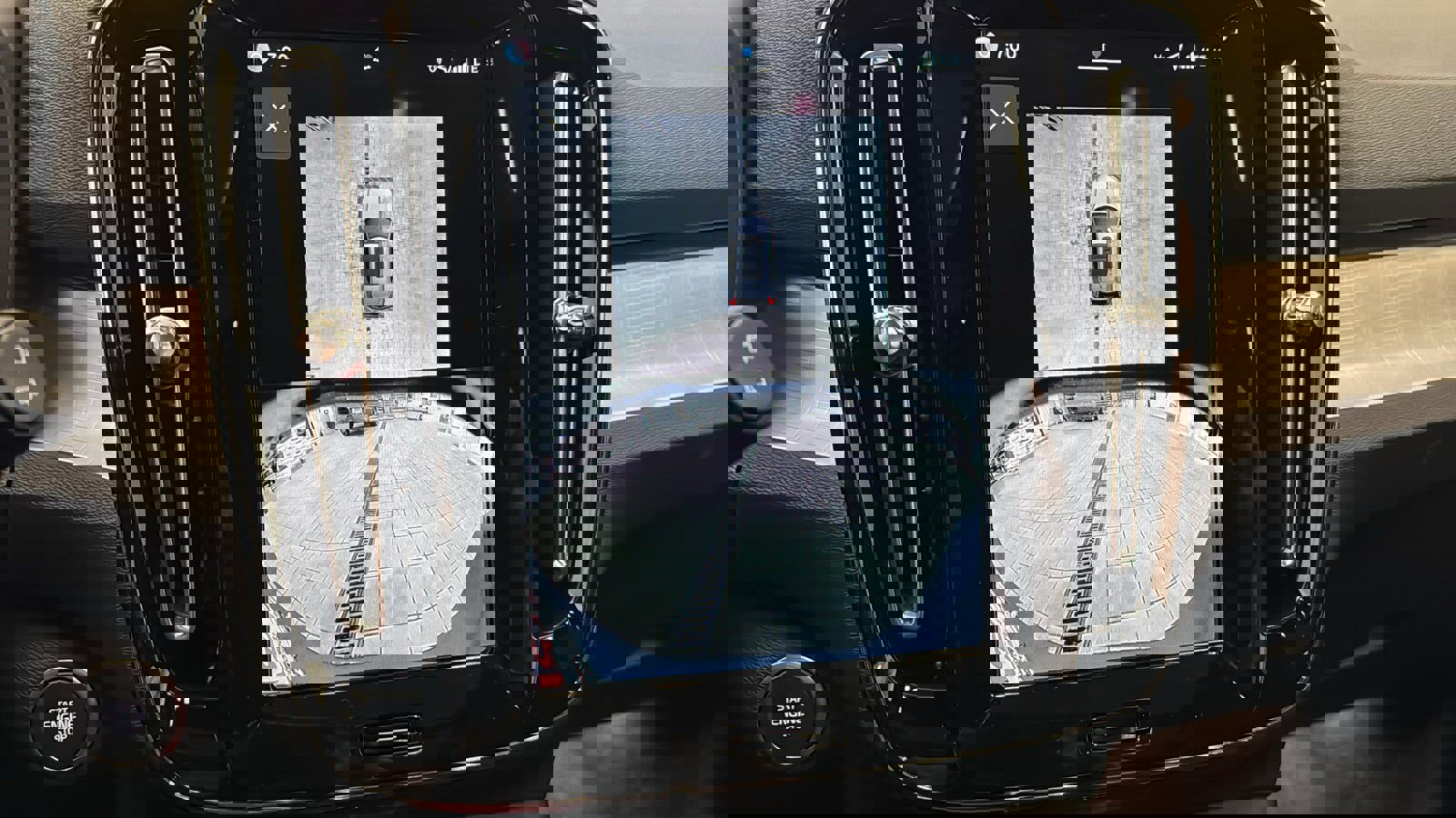 Used 2026 Volvo XC40 B4 Plus w/ Climate Package image 18