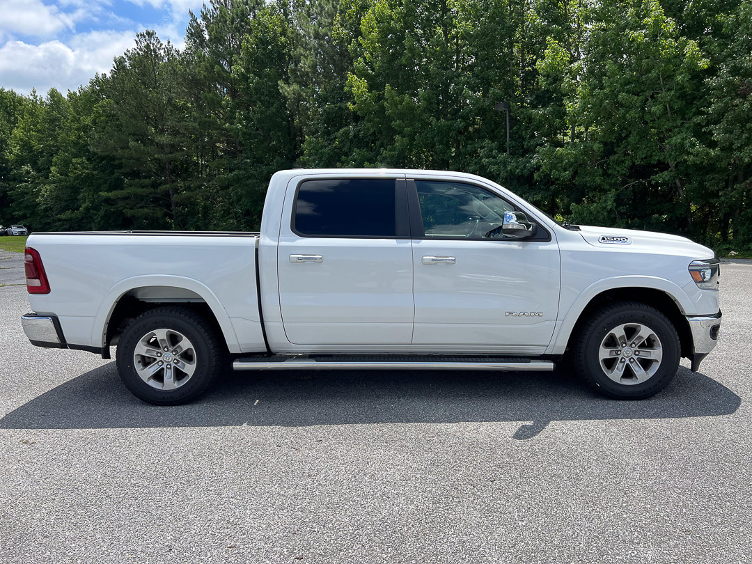 Used 2022 RAM 1500 Laramie AWD/4WD image 7