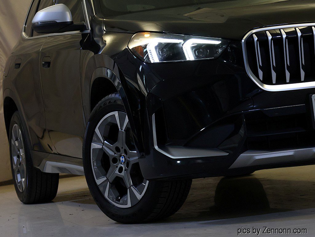 Certified 2023 BMW X1 xDrive28i w/ Convenience Package image 4