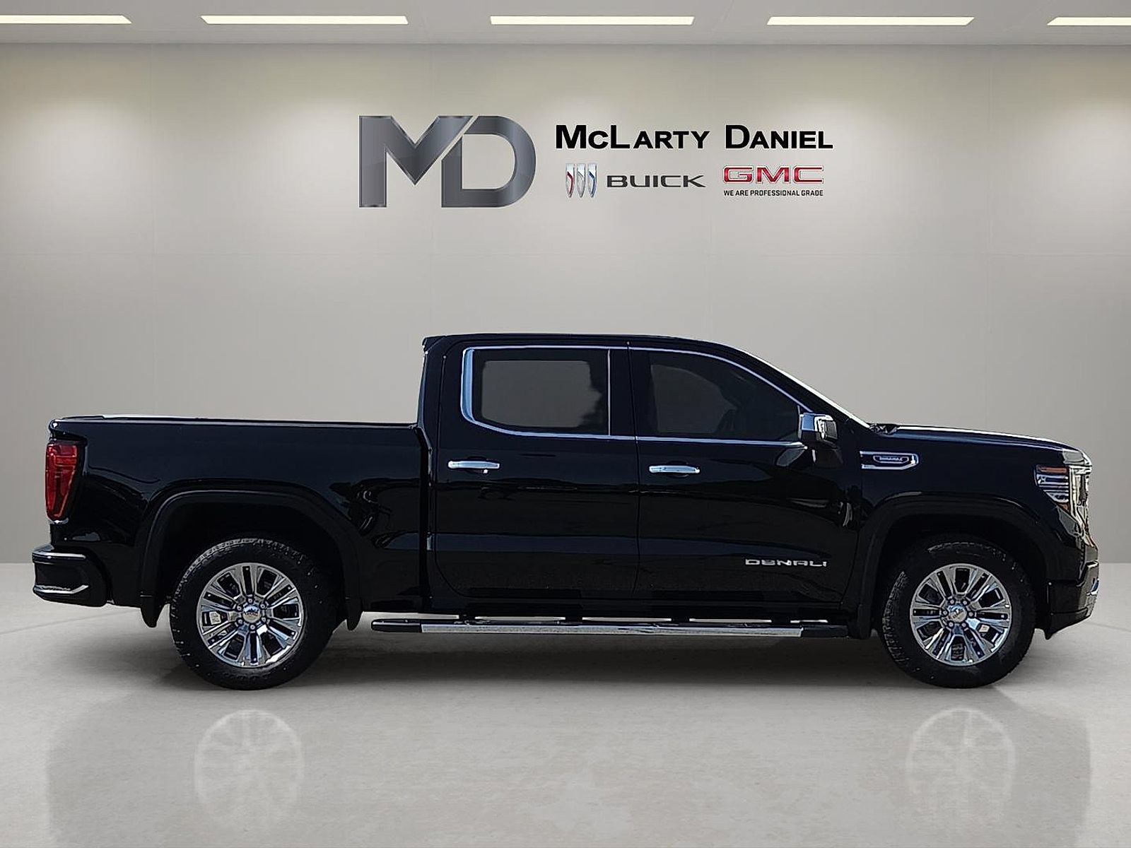 Used 2026 GMC Sierra 1500 Denali AWD/4WD image 15