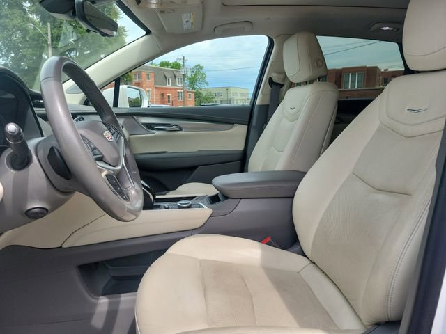 Used 2020 Cadillac XT5 Premium Luxury AWD/4WD image 22