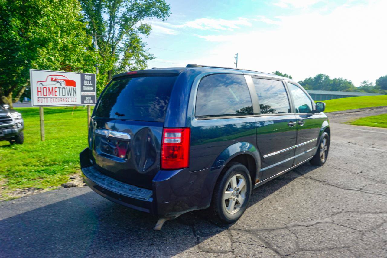 Used 2008 Dodge Grand Caravan SXT FWD image 3