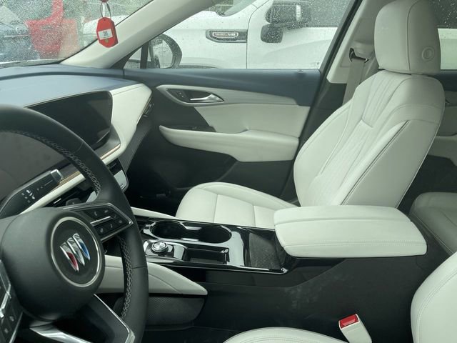 Used 2025 Buick Envision Avenir AWD/4WD image 5