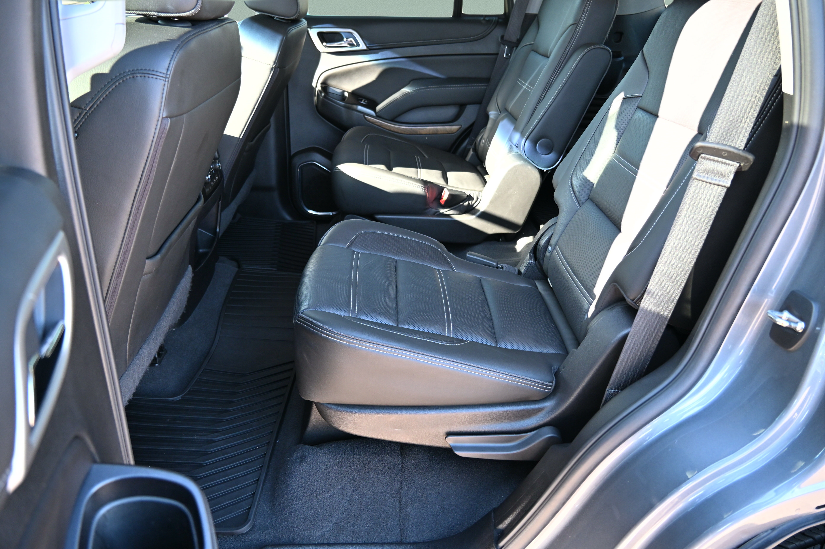 Used 2019 GMC Yukon Denali w/ Denali Ultimate Package AWD/4WD image 18