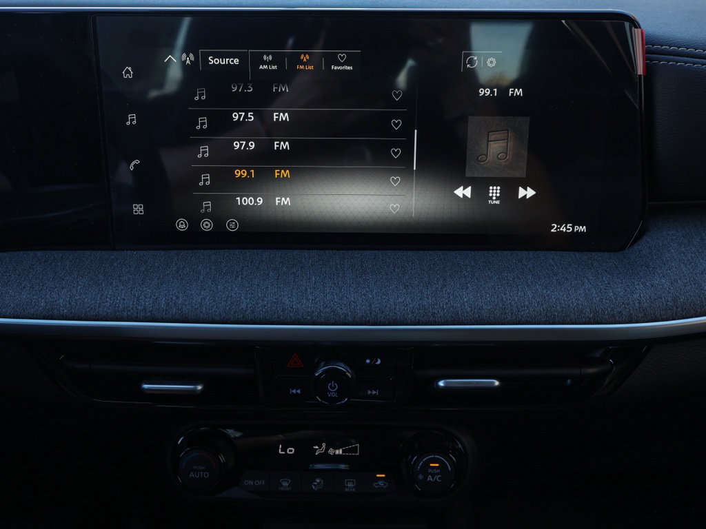 Used 2026 Nissan Kicks SV FWD image 30