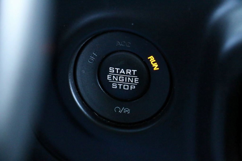 Used 2021 Jeep Wrangler Unlimited Sahara image 12