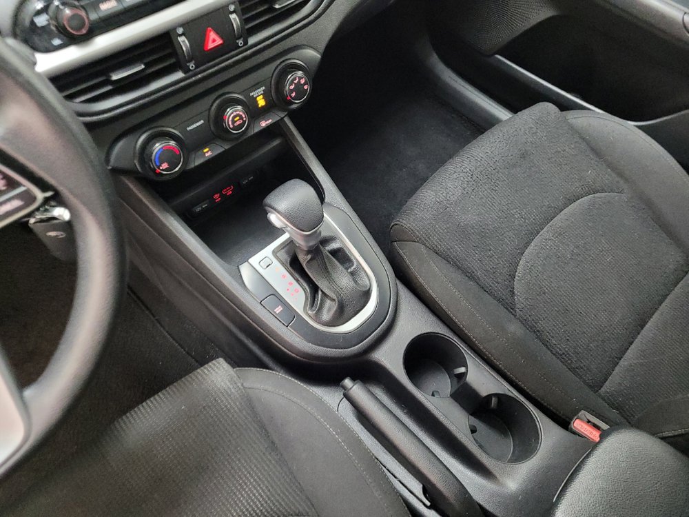 Used 2020 Kia Forte LXS FWD image 26