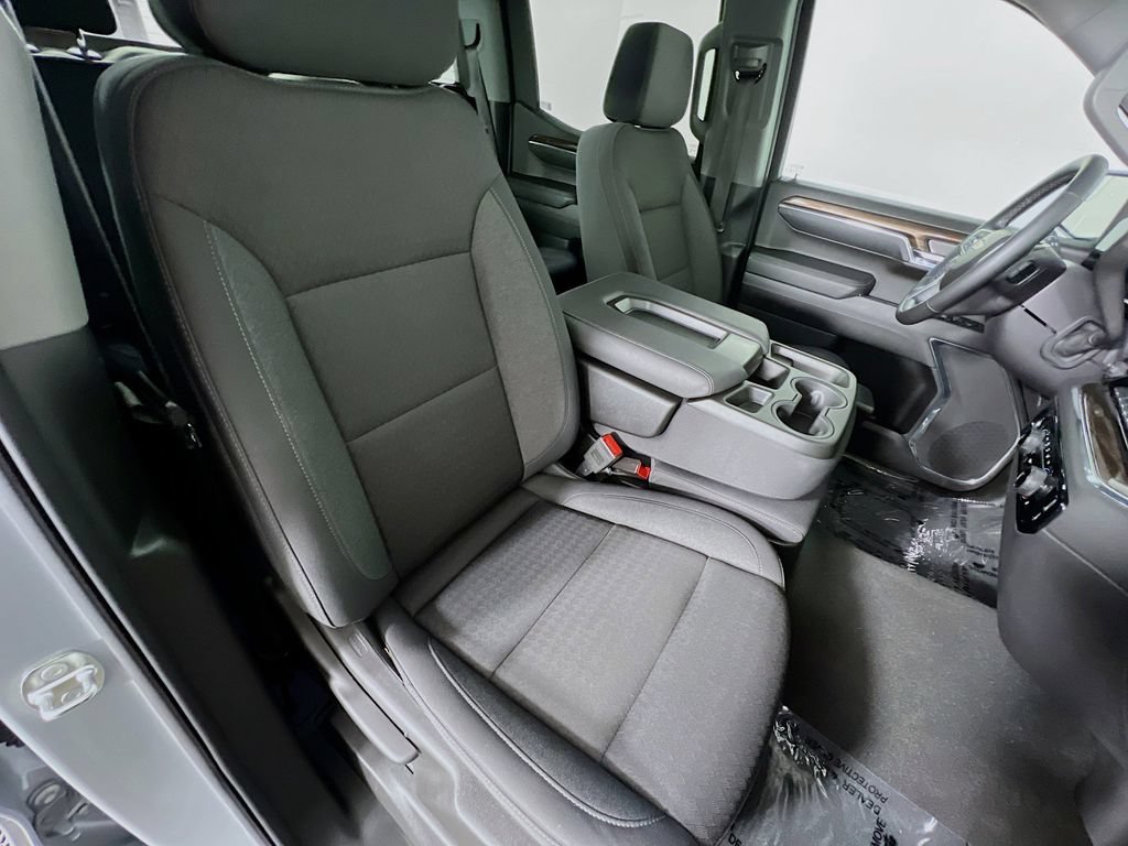 Used 2024 Chevrolet Silverado 1500 LT AWD/4WD image 28
