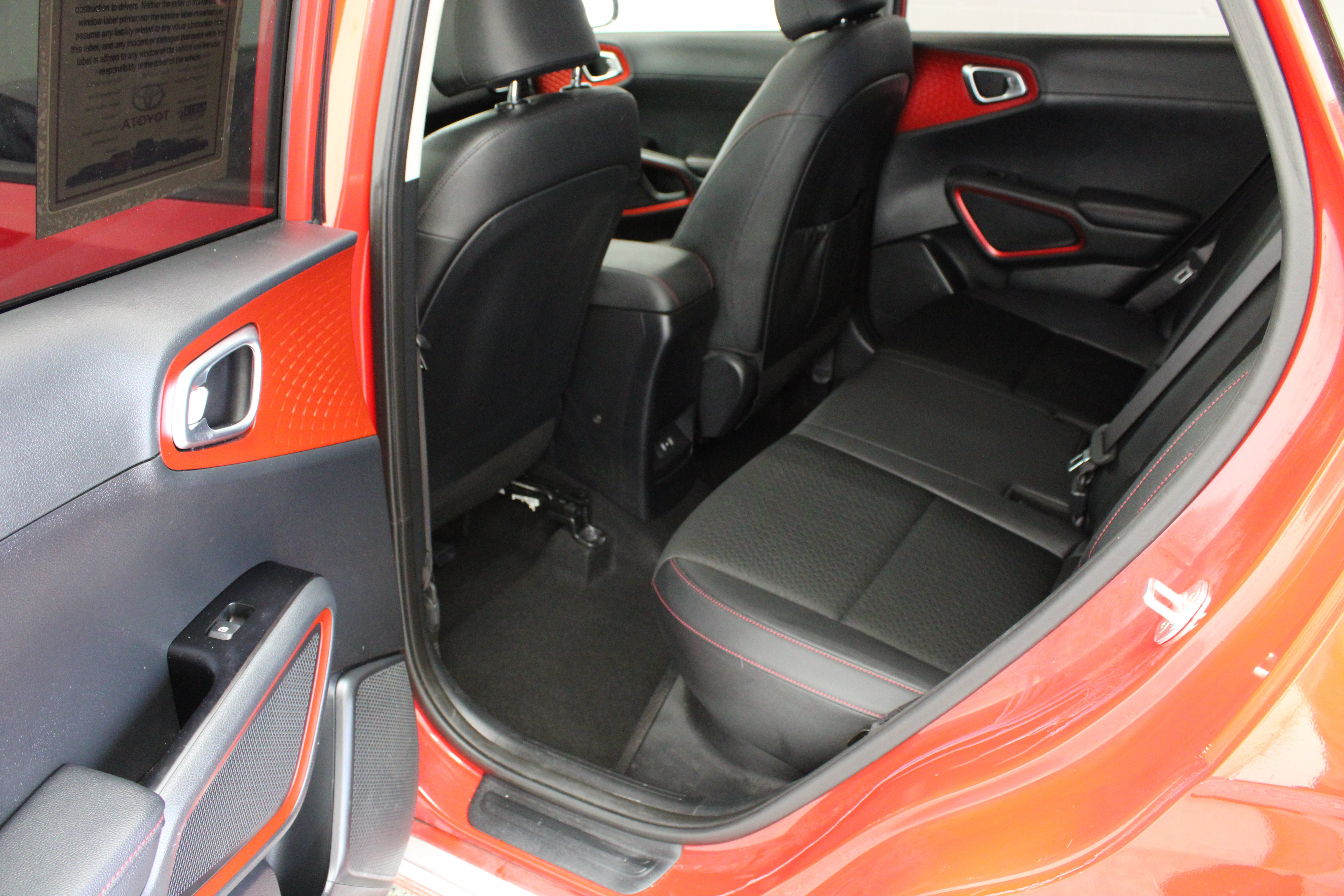 Used 2023 Kia Soul GT-Line w/ GT-Line Technology Package FWD image 30