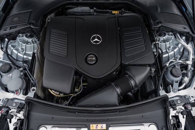 New 2025 Mercedes-Benz C 300 4MATIC Sedan image 21