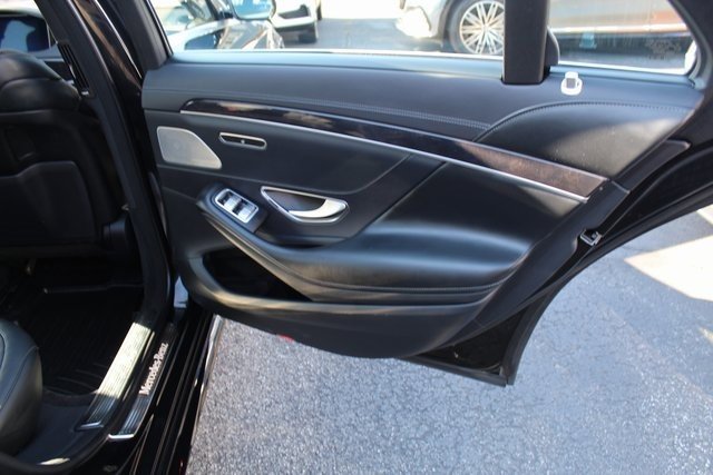 Certified 2019 Mercedes-Benz S 560 4MATIC Sedan image 13