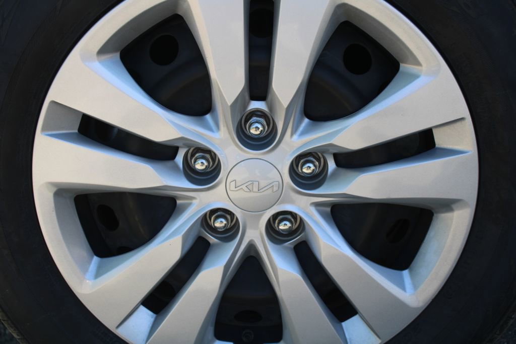 Certified 2023 Kia Soul LX image 17