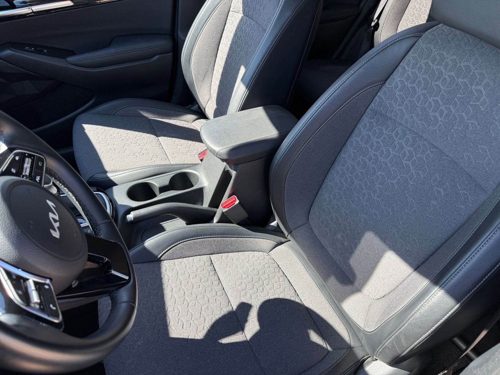 Used 2025 Kia Seltos S image 38