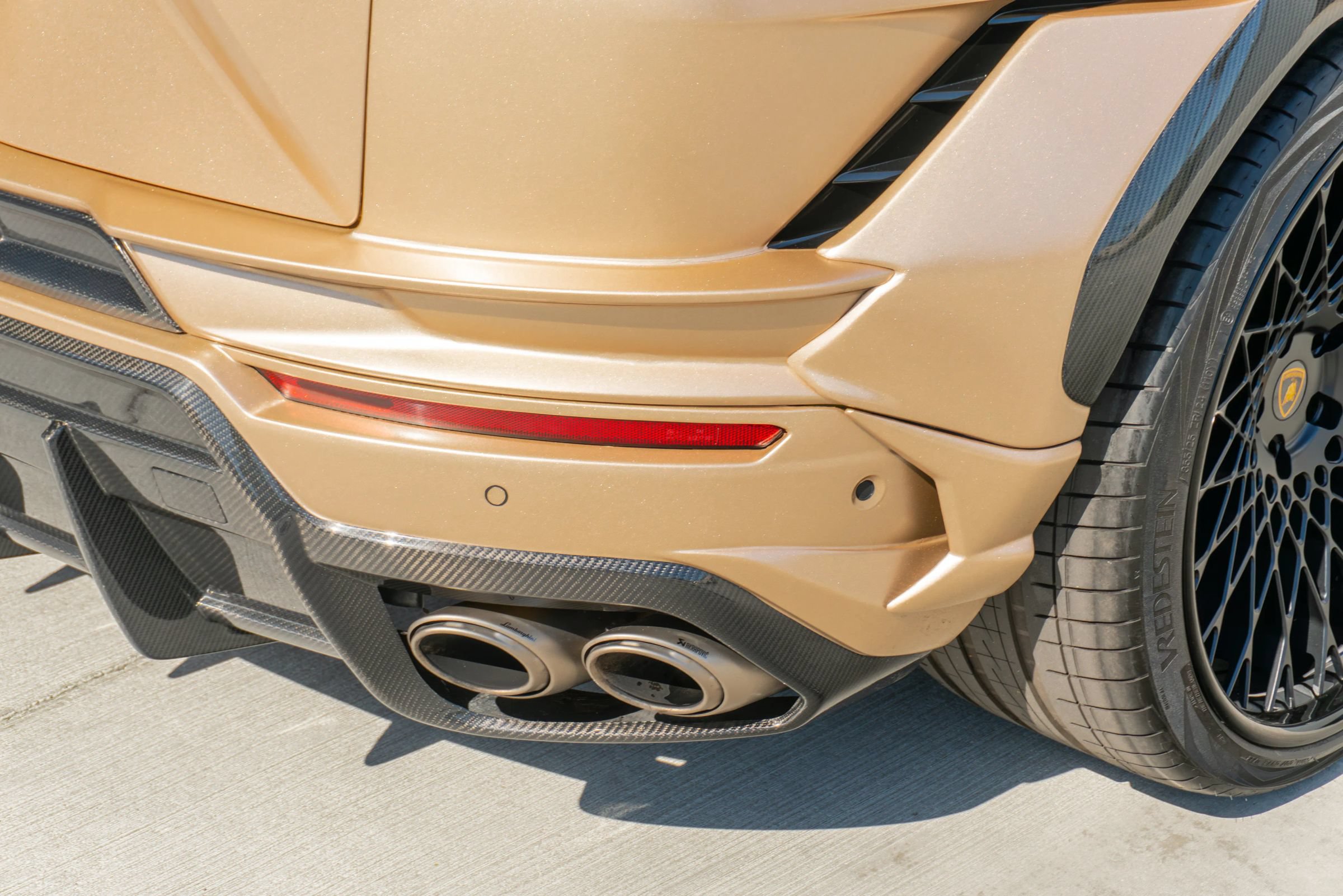 Used 2023 Lamborghini Urus Performante AWD/4WD image 45