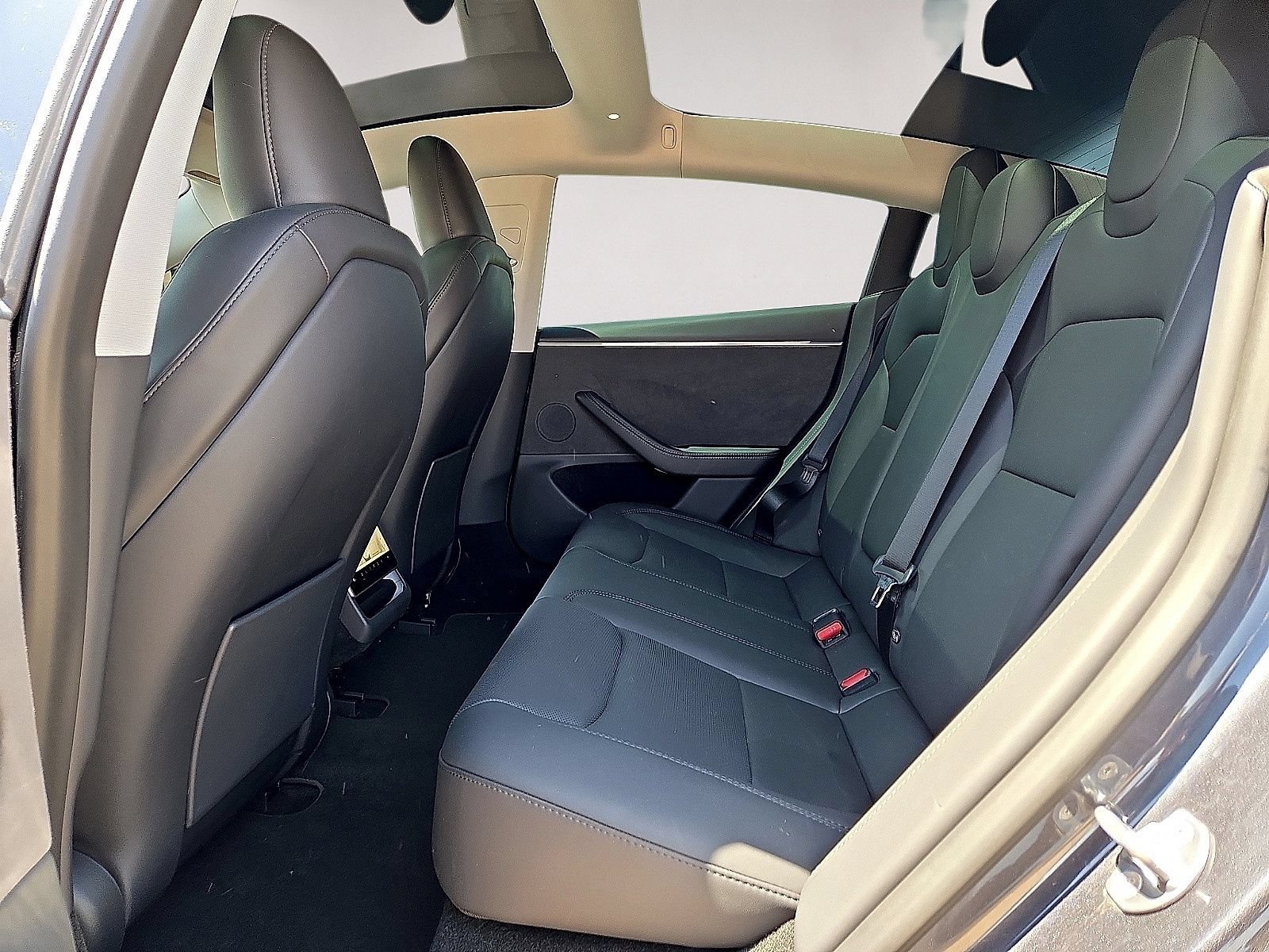 Used 2025 Tesla Model 3 Long Range AWD/4WD image 15