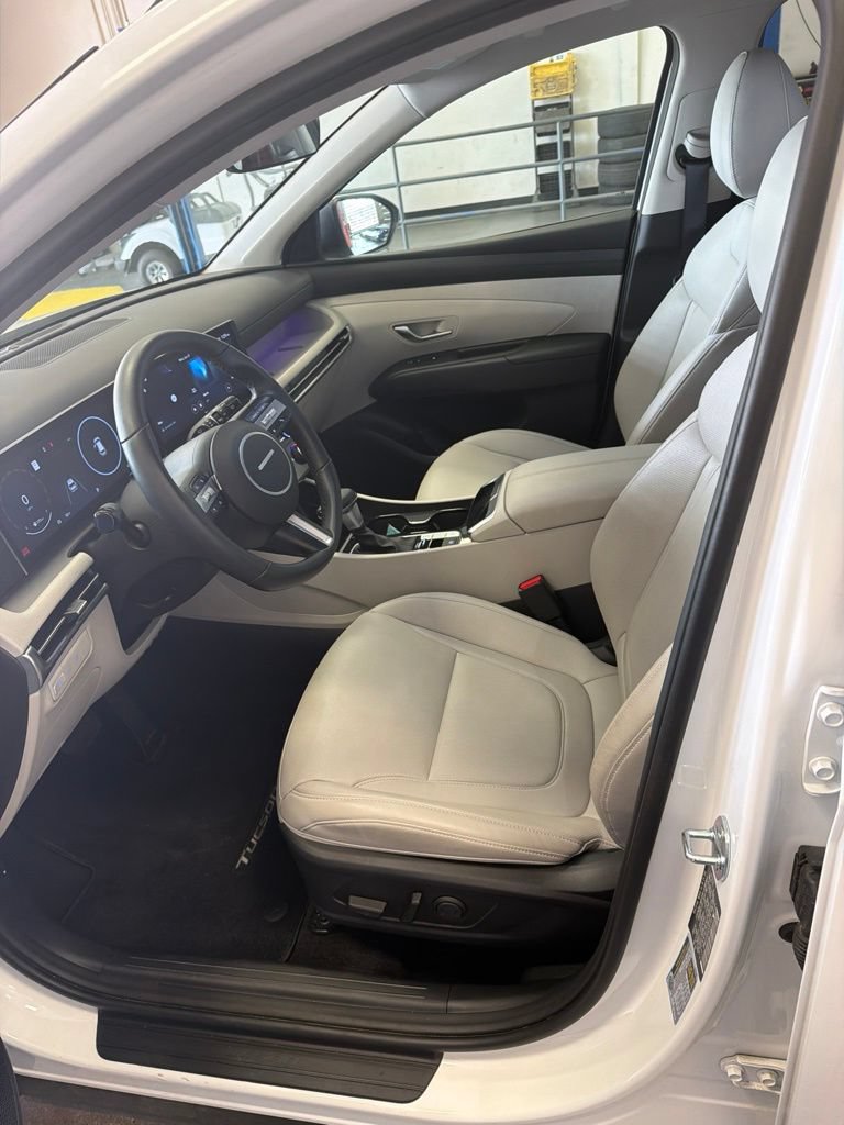 Used 2025 Hyundai Tucson SEL AWD/4WD image 2