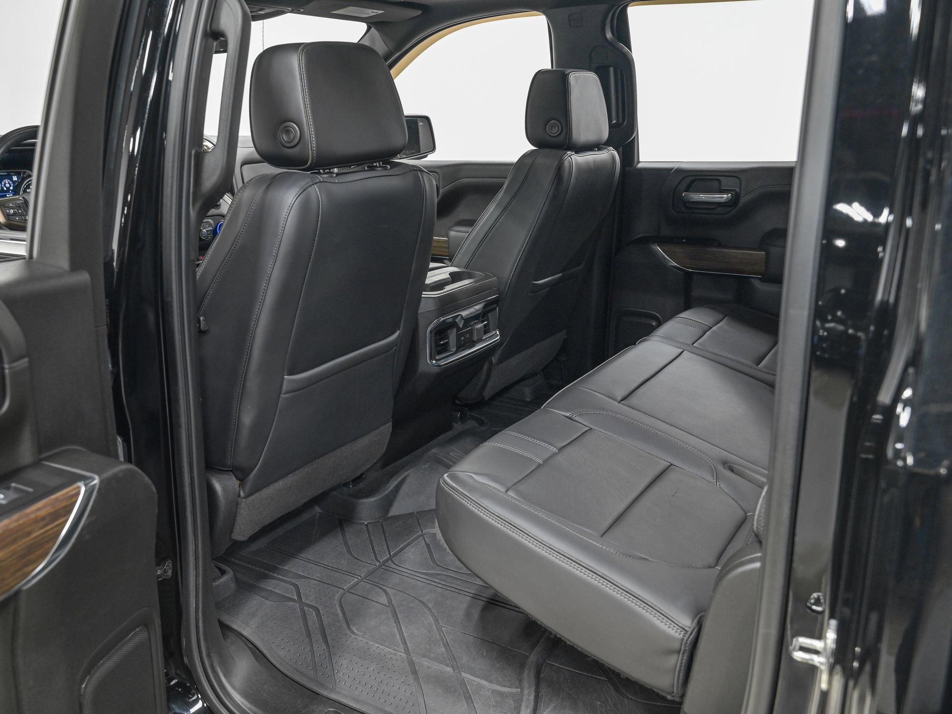 Used 2022 Chevrolet Silverado 1500 High Country w/ Z71 Off-Road Package image 28