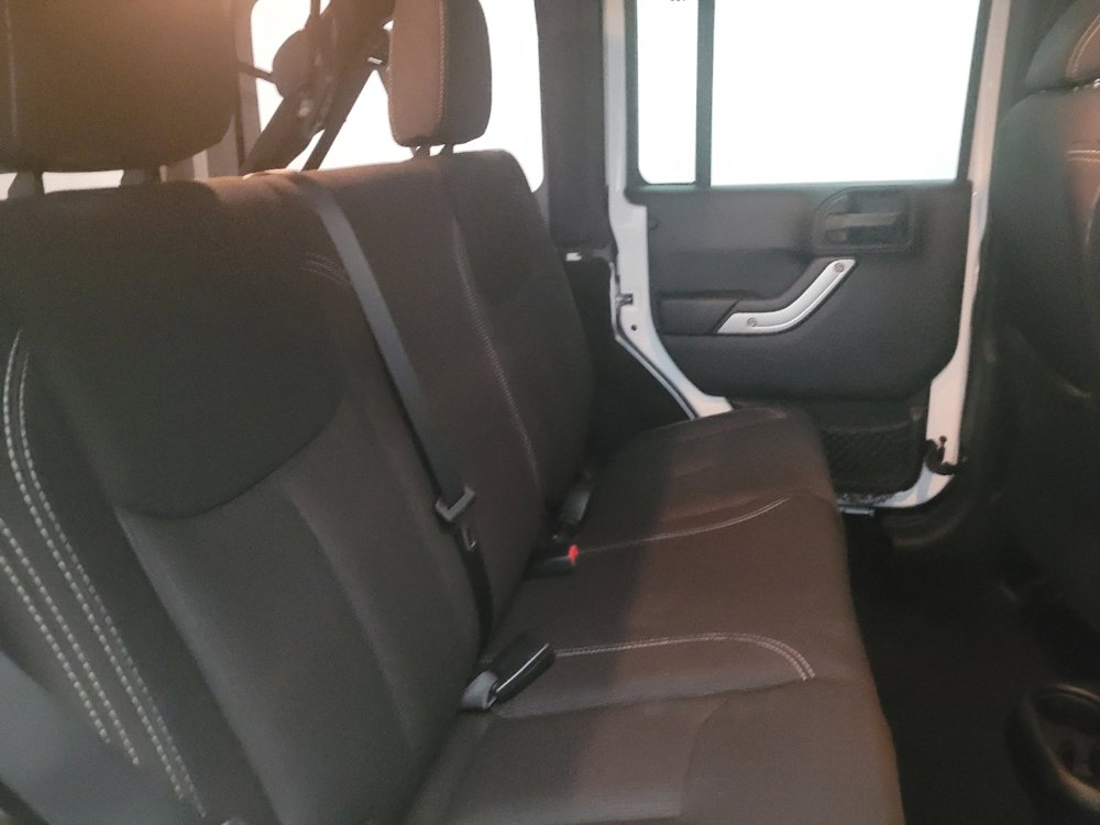 Used 2017 Jeep Wrangler Unlimited Sahara image 19