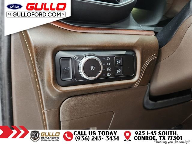 Used 2023 Ford Explorer King Ranch w/ Technology Package image 21